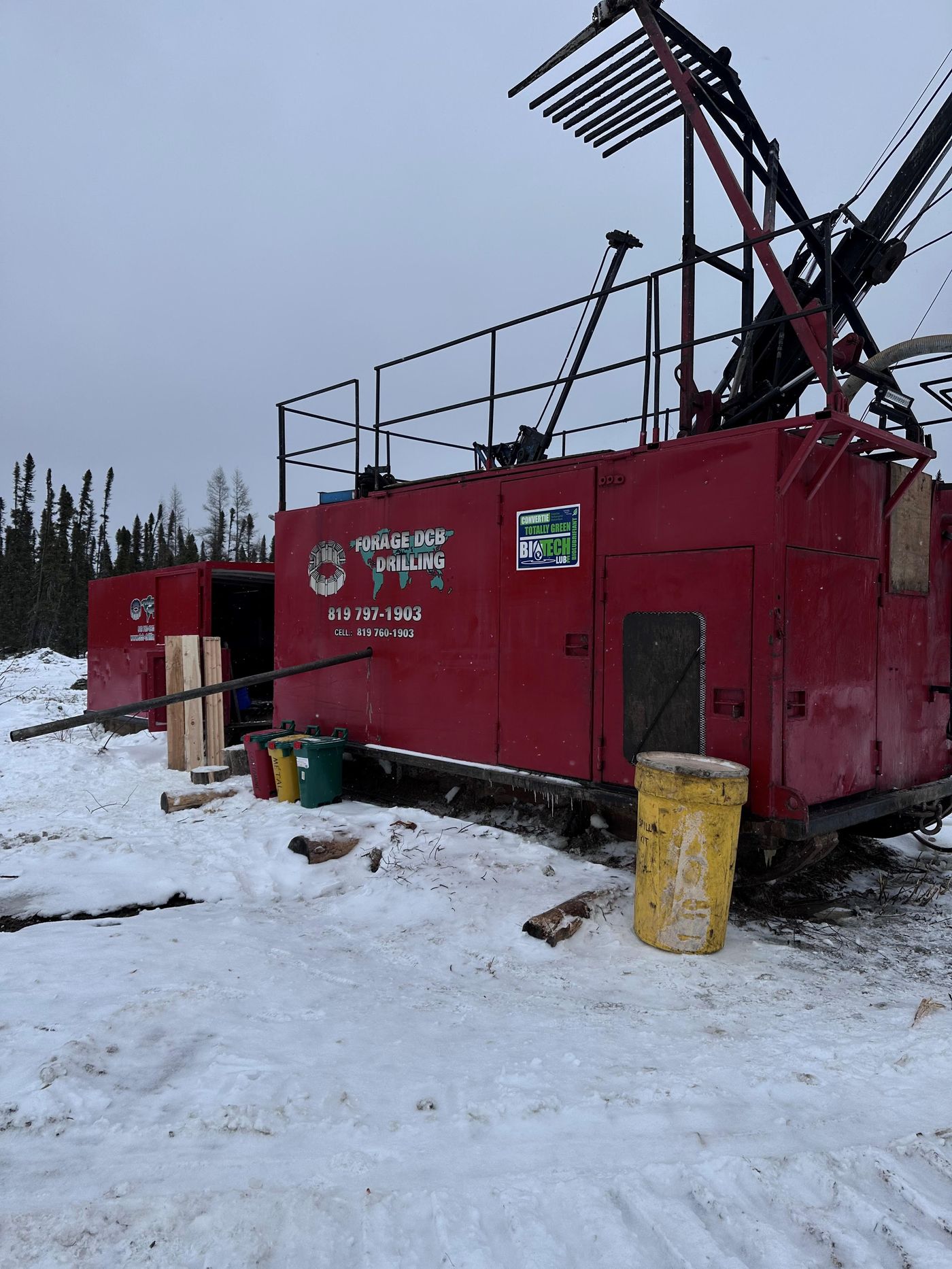 Forage DCB diamond drill rig at N2 Gold Project