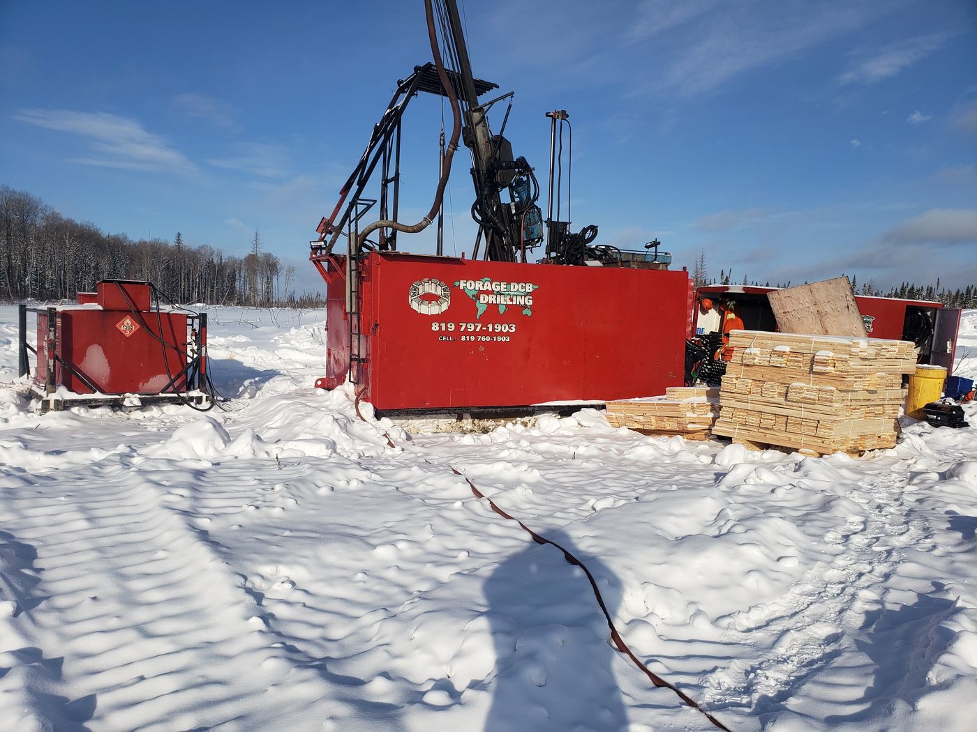 Diamond drill rig at N2 Gold Project, January 2026